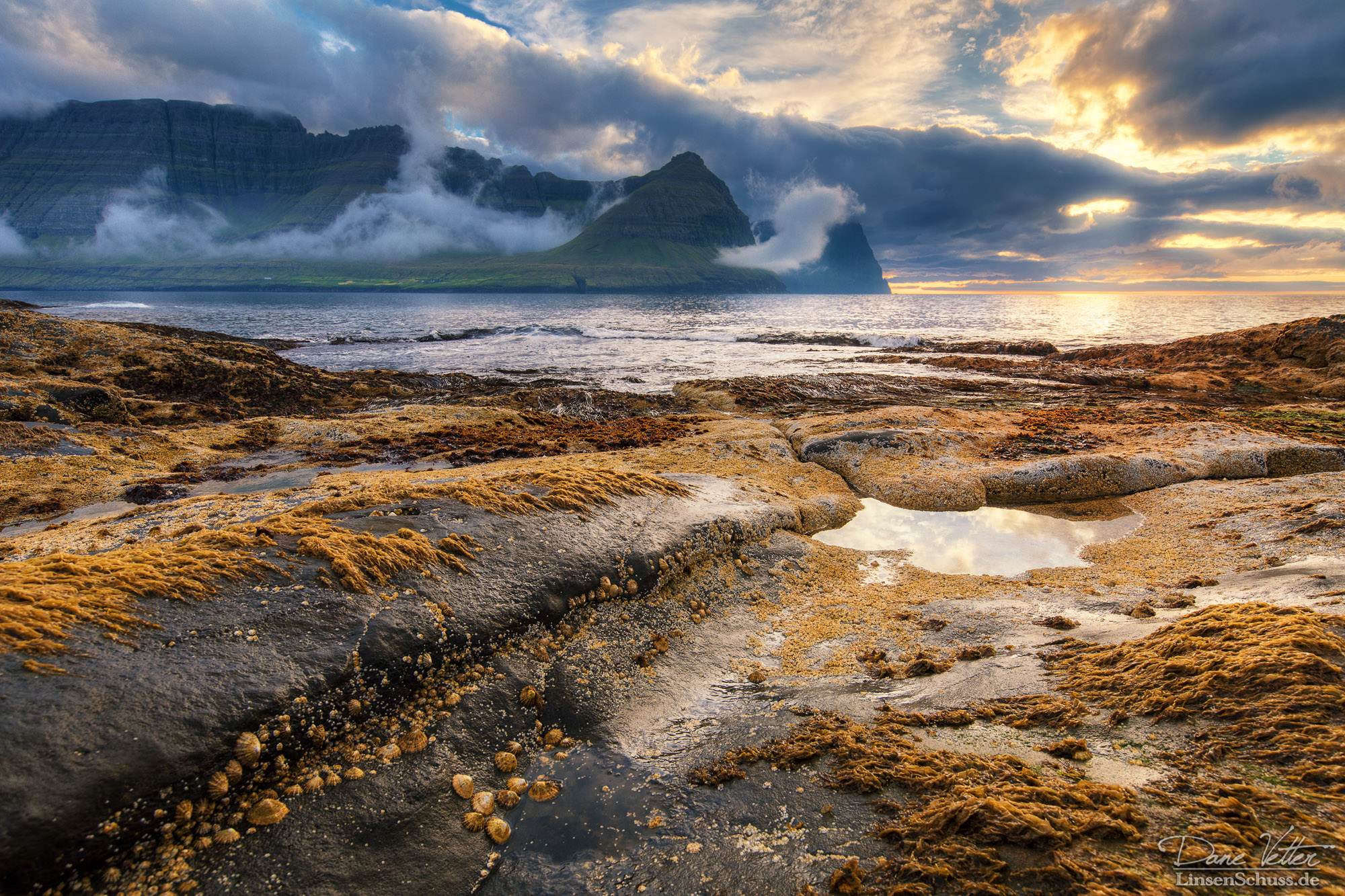 Der Spalt in den Wolken